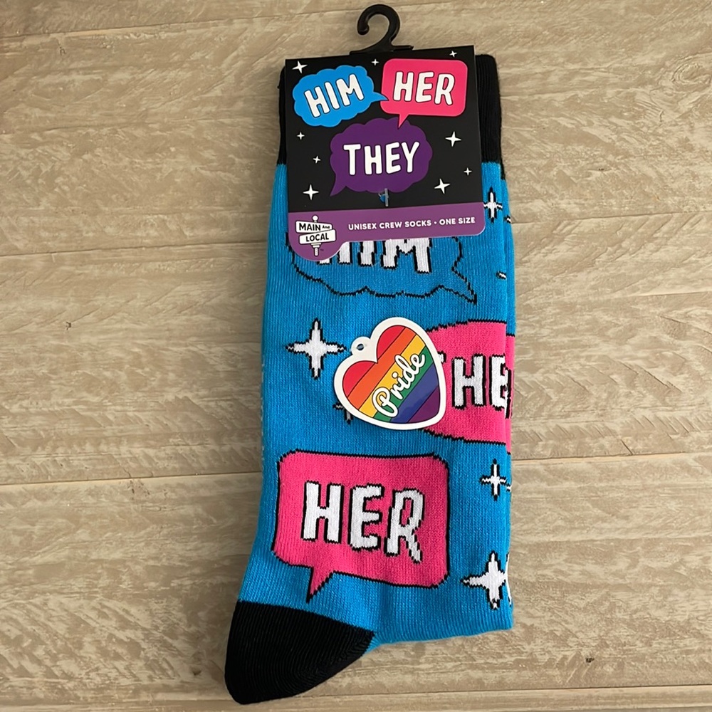 NWT Him Her They  Unisex Crew socks One Size